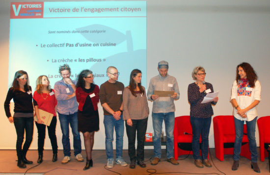 Une victoire remise par Isabel Otero, comédienne engagée au côté des citoyens.